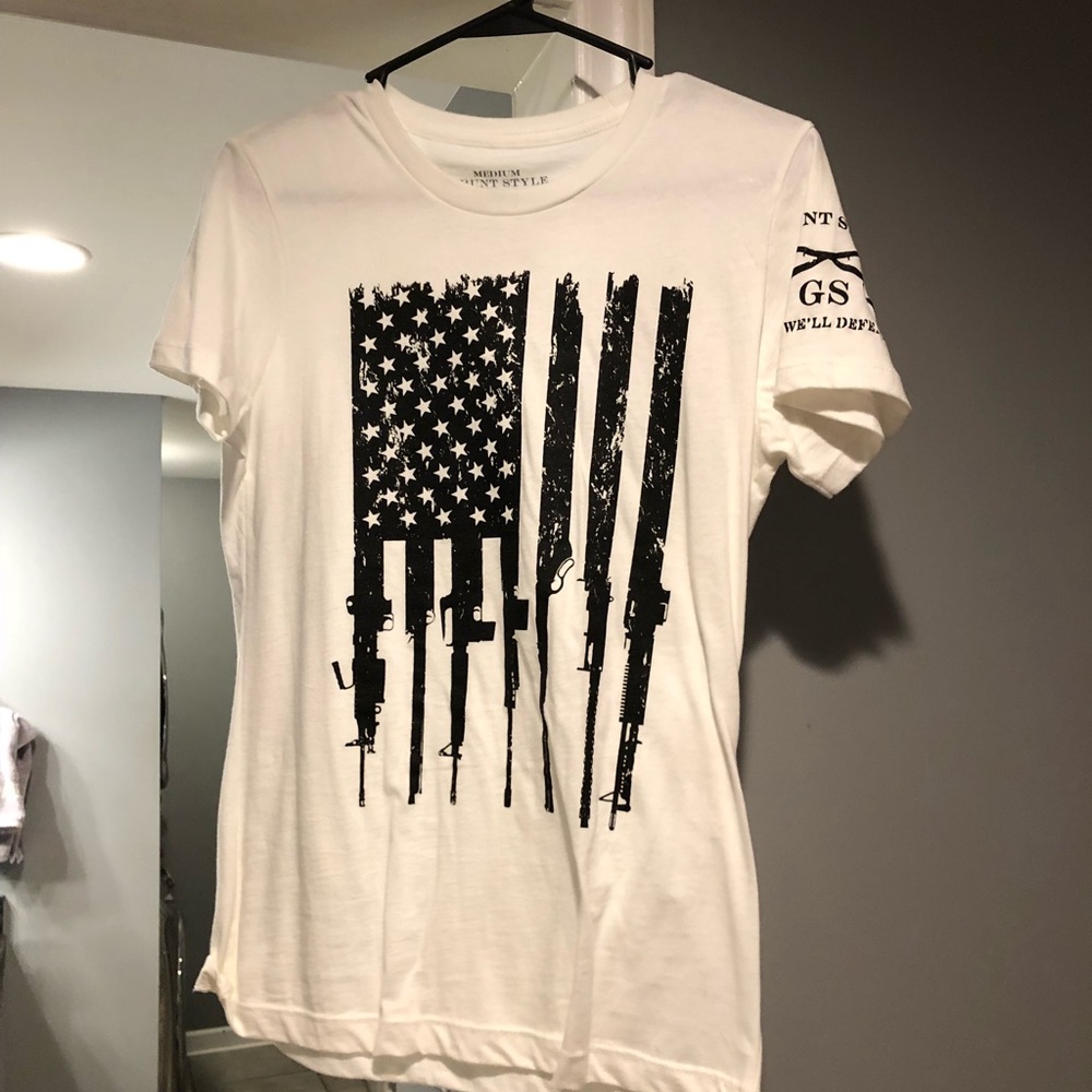 Grunt style American flag rifle tee